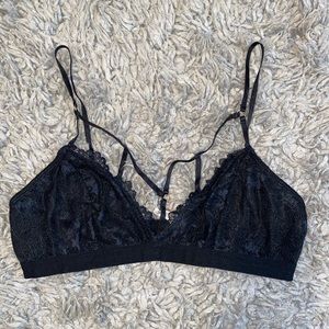Bralette size: large